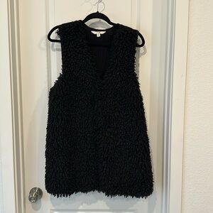 Ladies black Sherpa Vest